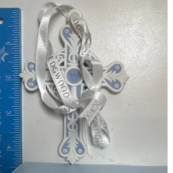 NEW Wedgwood Decorative Cross Ornament 2010 Jasperware White Blue Easter - Picture 6 of 7